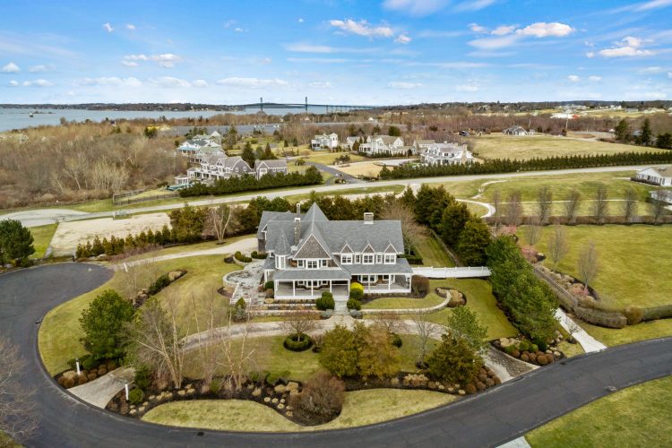 Lila Delman Compass' Eric Kirton Represents Buyer in Portsmouth's