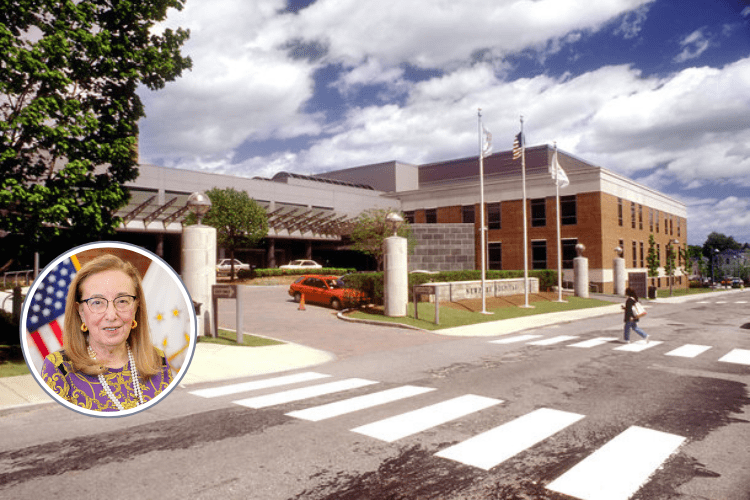 Rep. Lauren Carson Introduces Legislation to Protect Newport Hospital Birthing Center, Maternal Care Statewide