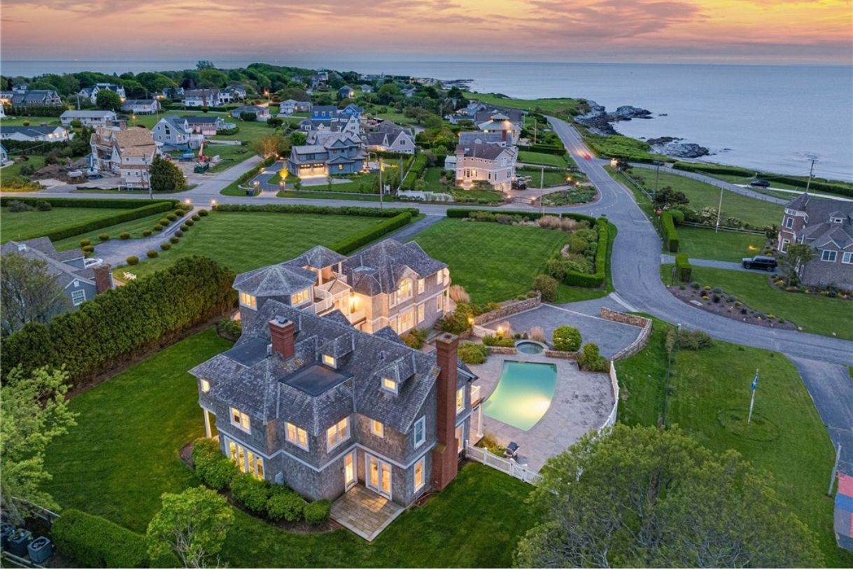 “Castleberry,” a Coastal Retreat on Newport’s Ocean Drive, Hits the Market for $8.99 Million